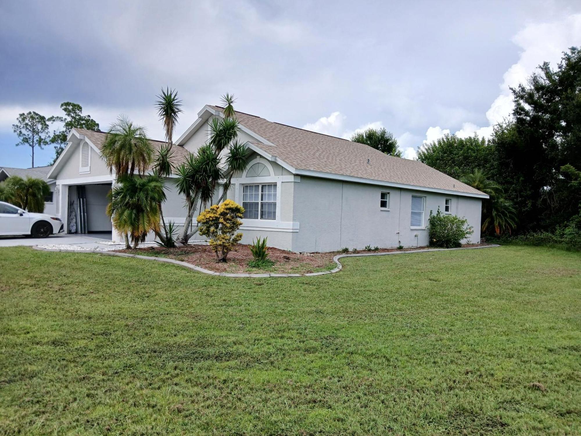 Punta Gorda Home, Sleeps 10 Exterior photo